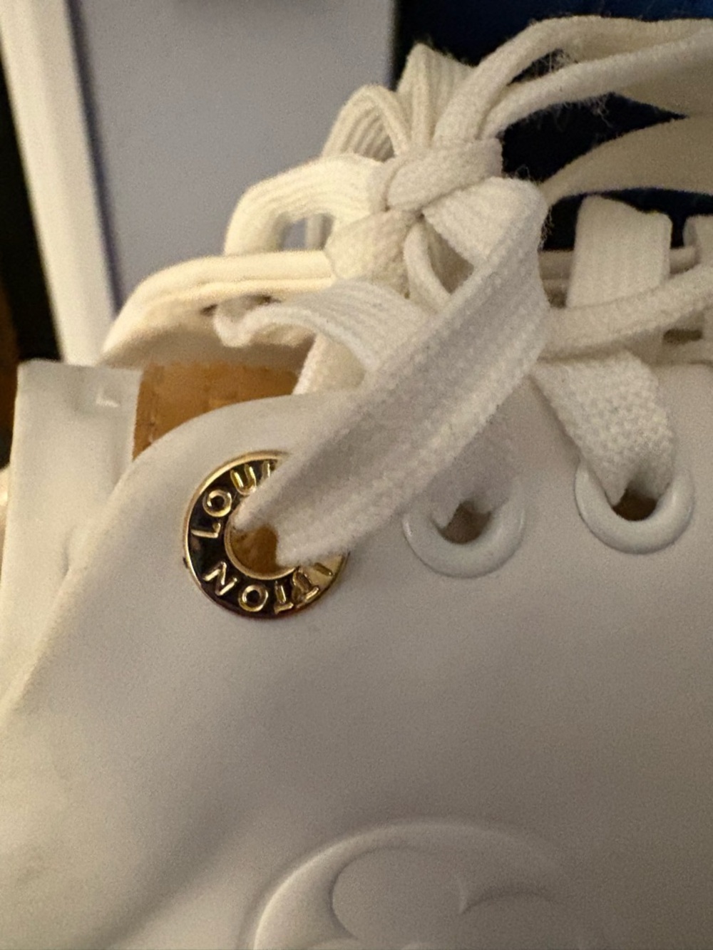 Louis Vuitton White Leather Monogram Sneakers with Brown Heel Tab - Picture 12 of 13
